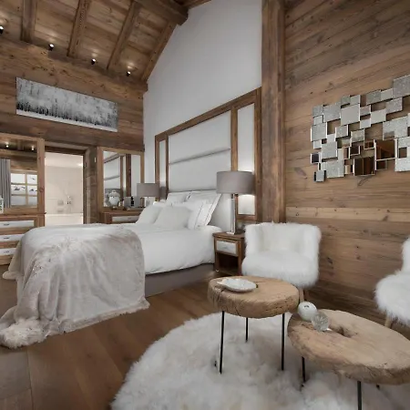 Luxueux Avec Spa, Piscine Et Vue Sur Pistes A 1550 - Fr-1-575-200 Chalet Courchevel