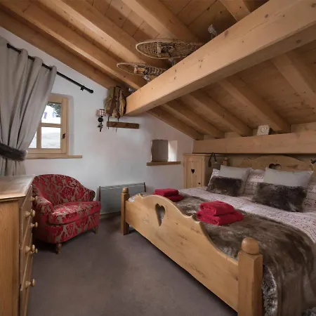 Chalet Luxueux Avec Spa, Piscine Et Vue Sur Pistes A 1550 - Fr-1-575-200 Courchevel