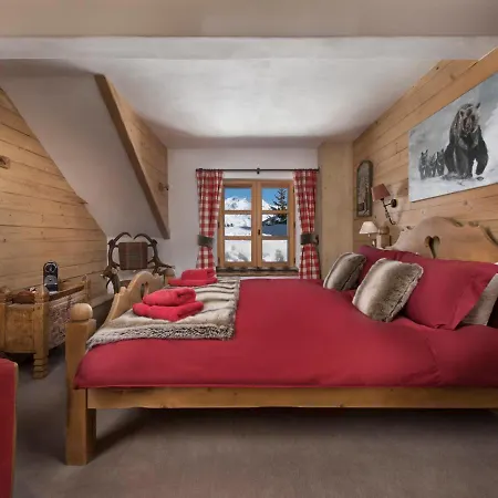 Chalet Luxueux Avec Spa, Piscine Et Vue Sur Pistes A 1550 - Fr-1-575-200 Courchevel